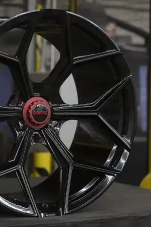 Vossen x Novitec NL4-5L 23x12in - 5x130 BP - ET15 - Gloss Black Lamborghini Urus Rear Wheel Crafted