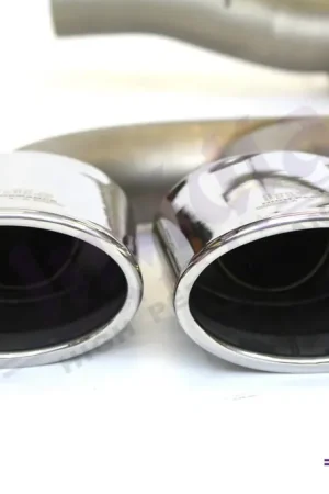 Best Choice Invidia Q300 Non-Valved Turbo Back Exhaust with Oval SS Rolled Tips (Golf R 13-17)