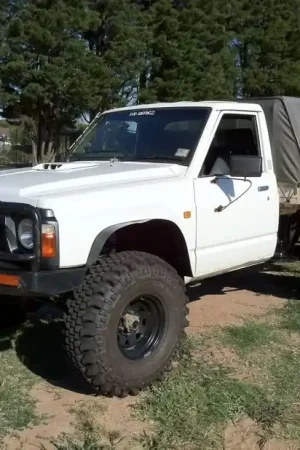 Best Price Manta Performance Single 2.5in Full System with Extractors Aluminised Steel - Medium (Patrol GQ 87-97)