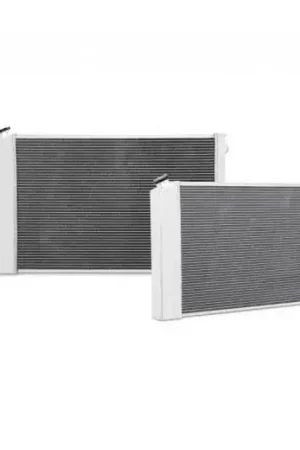 Budget Mishimoto Performance Aluminium Radiator w/ 19" Tall Core, 3-Row (Chevrolet/GM C/K Truck)